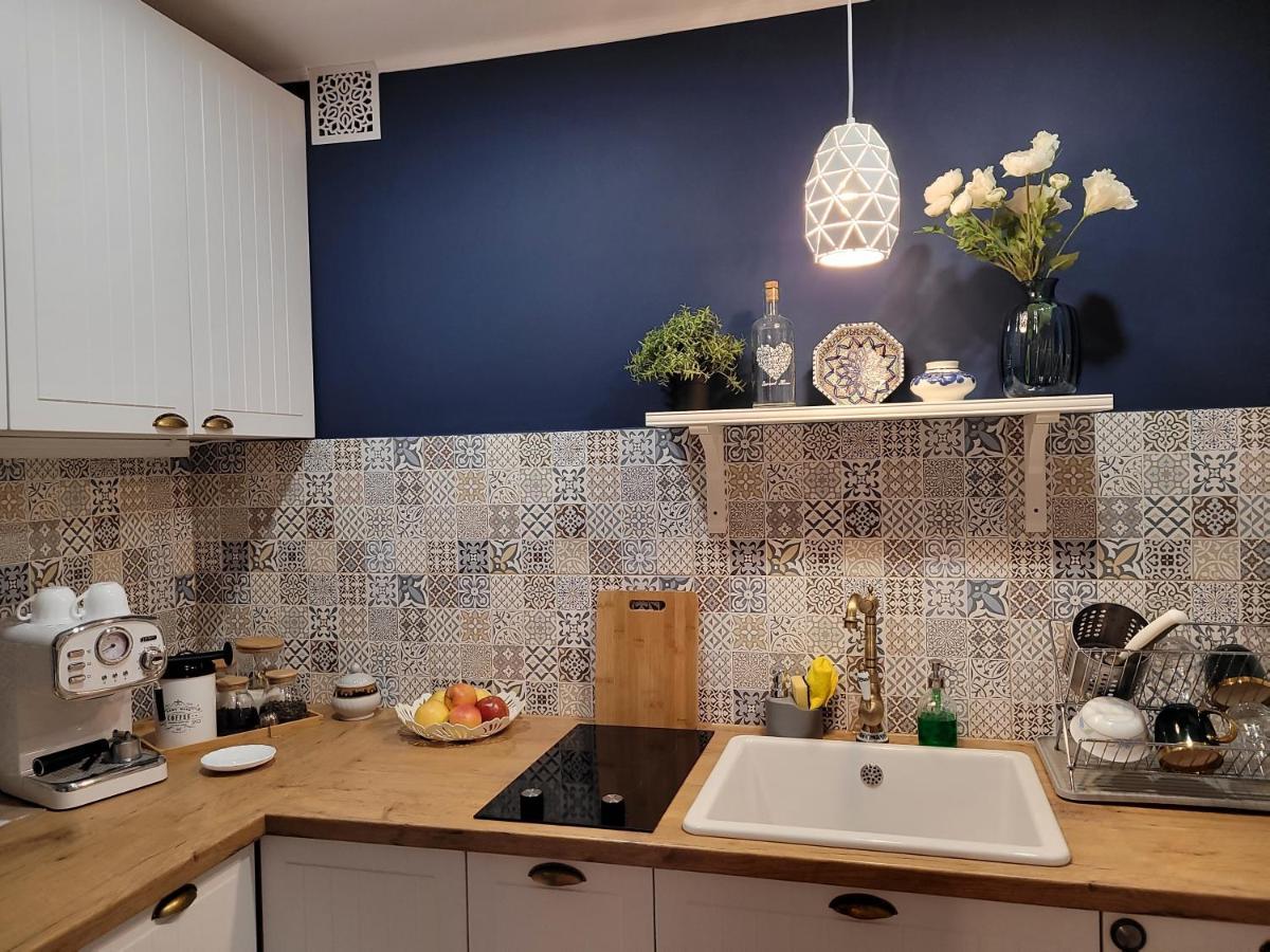 Apartament Przy Parku Naleczow Bagian luar foto